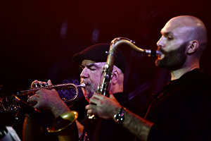 American trumpeter and composer Randy Brecker and saxophonist Sergei Golovnya, right, perform at the Koktebel Jazz Party 2019 international jazz festival